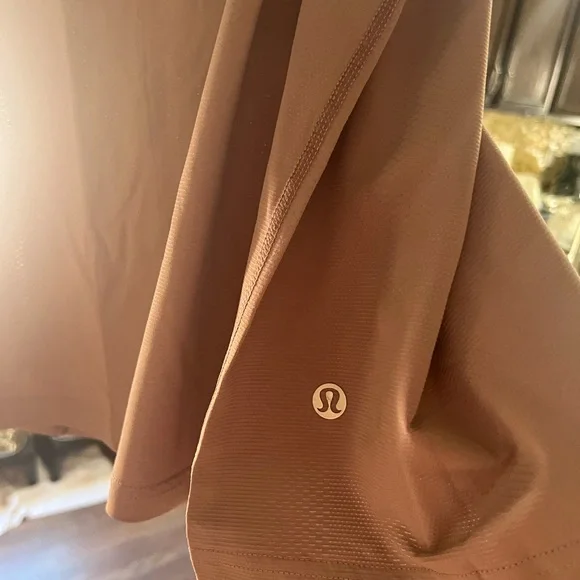 Lululemon Men New t- Shirt color available white and purple light size large L - Picture 5 of 5